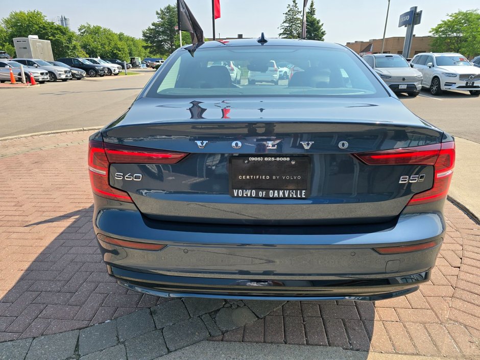 2024 Volvo S60 CORE DARK THEME-13