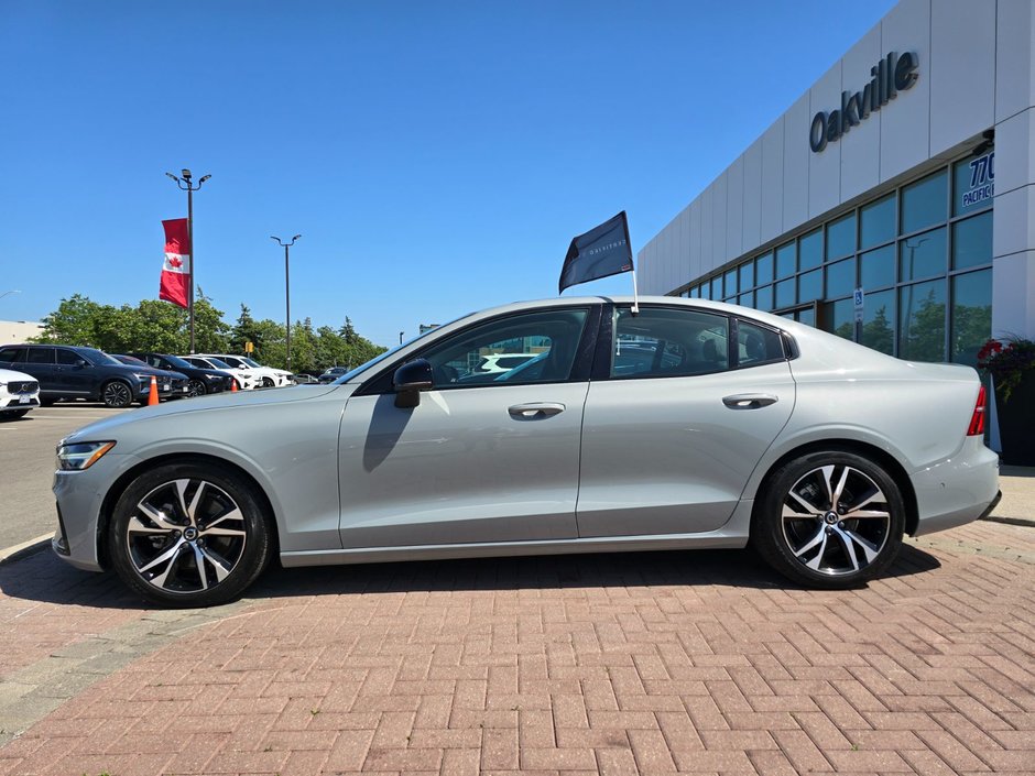 2024 Volvo S60 PLUS DARK THEME-9