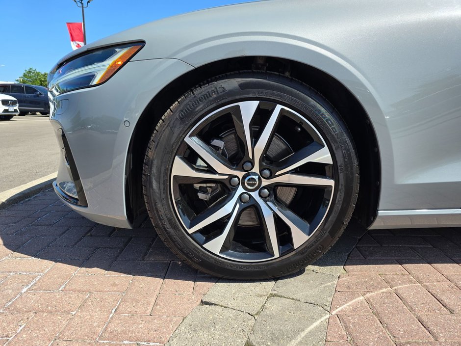 2024 Volvo S60 PLUS DARK THEME-7