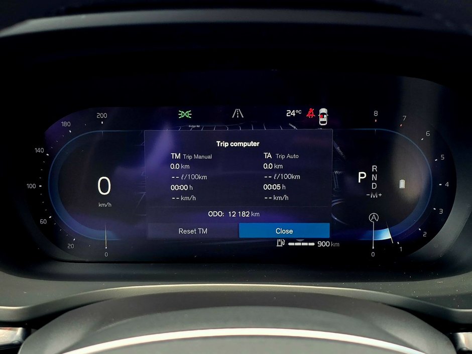 2024 Volvo S60 CORE DARK THEME-1