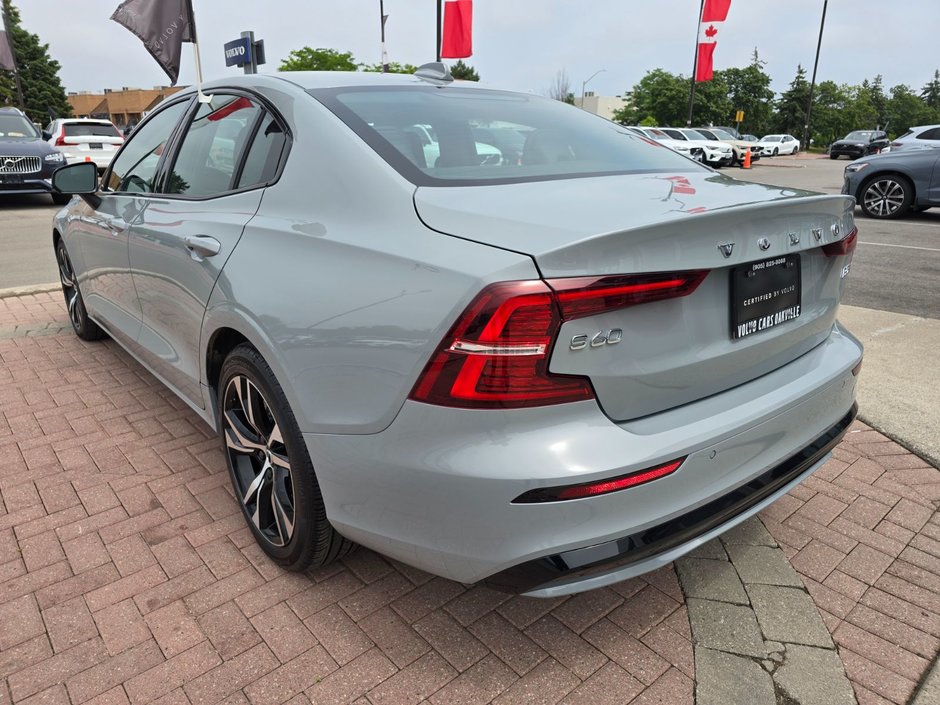 2024 Volvo S60 CORE DARK THEME-11