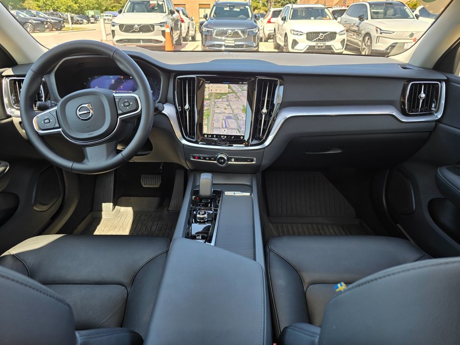 2024 Volvo S60 CORE DARK THEME-4