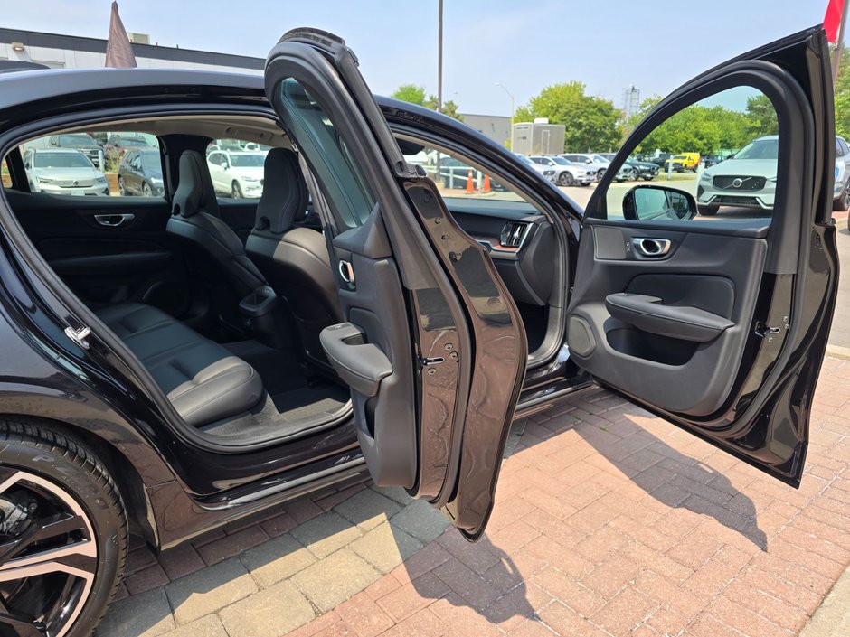 2024 Volvo S60 PLUS DARK THEME-8