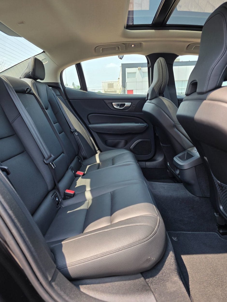 2024 Volvo S60 PLUS DARK THEME-18