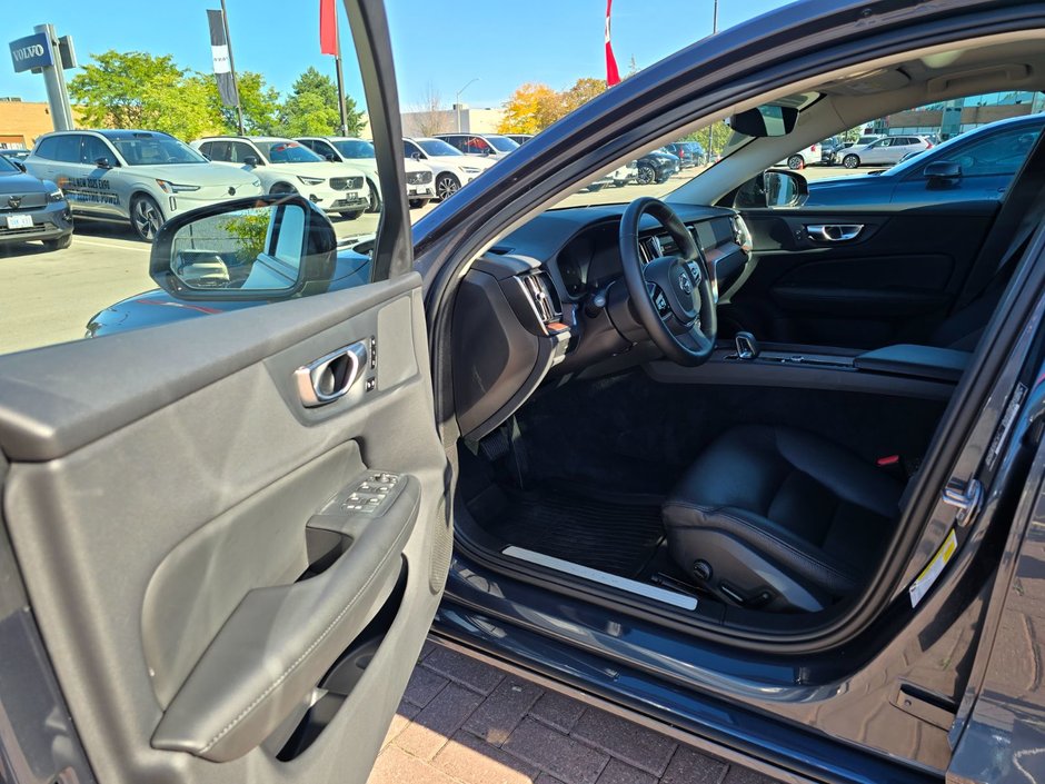 2024 Volvo S60 PLUS DARK THEME-22