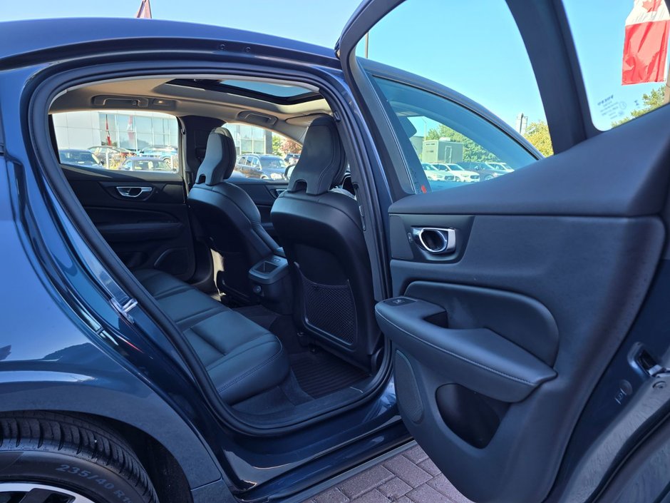 2024 Volvo S60 PLUS DARK THEME-16