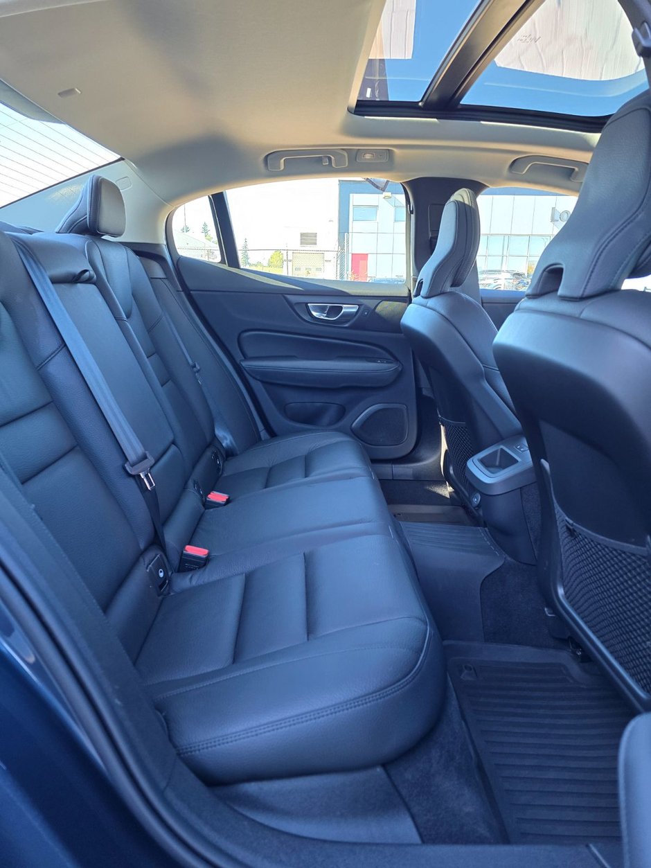2024 Volvo S60 PLUS DARK THEME-17