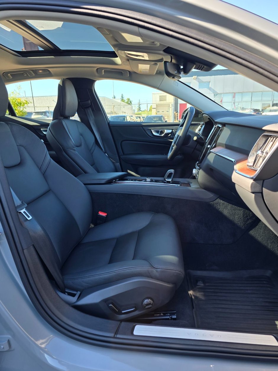 2024 Volvo S60 PLUS DARK THEME-20
