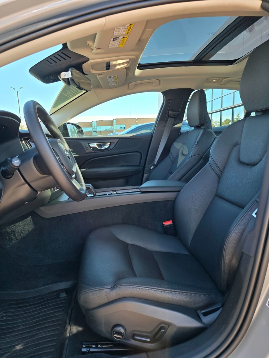 2024 Volvo S60 PLUS DARK THEME-21