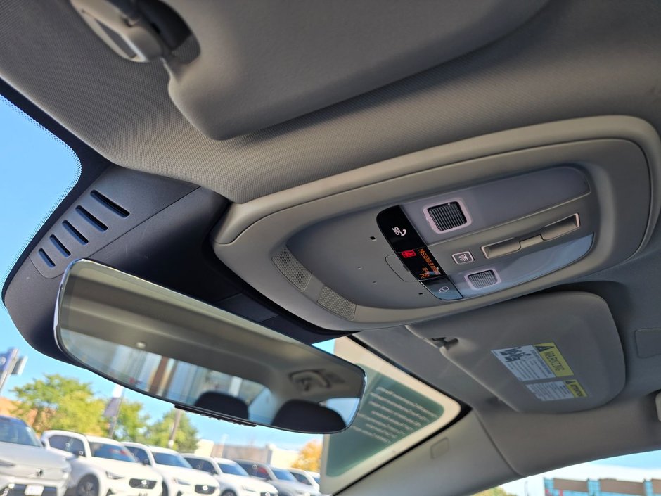 2024 Volvo S60 PLUS DARK THEME-22