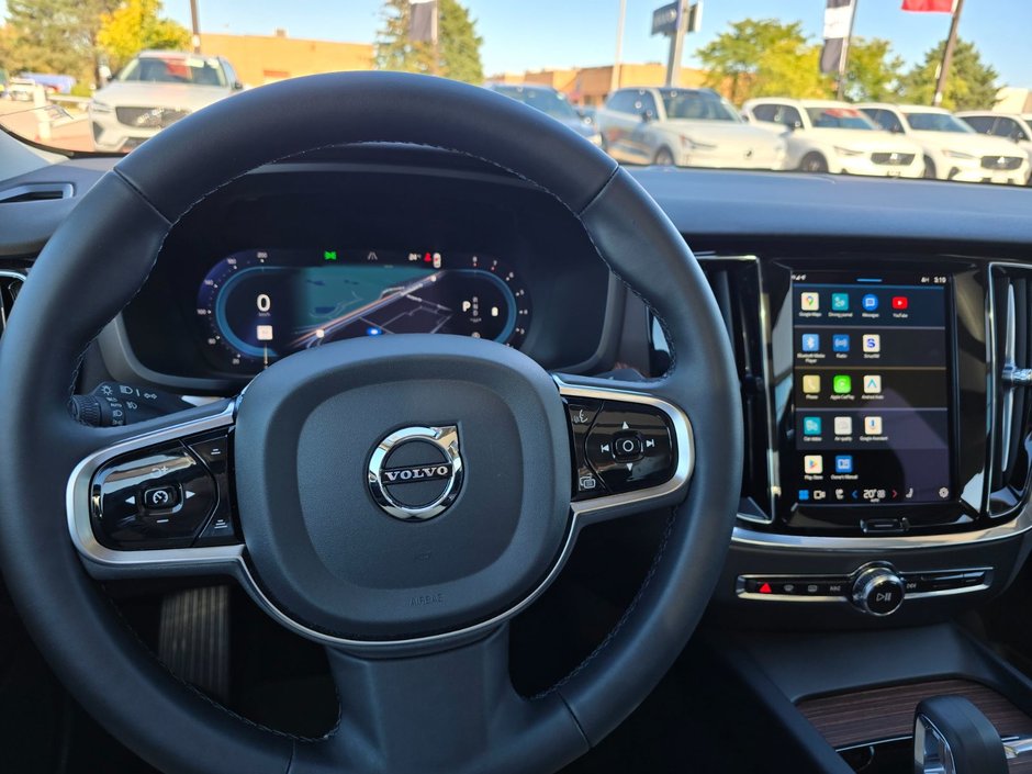 2024 Volvo S60 PLUS DARK THEME-23