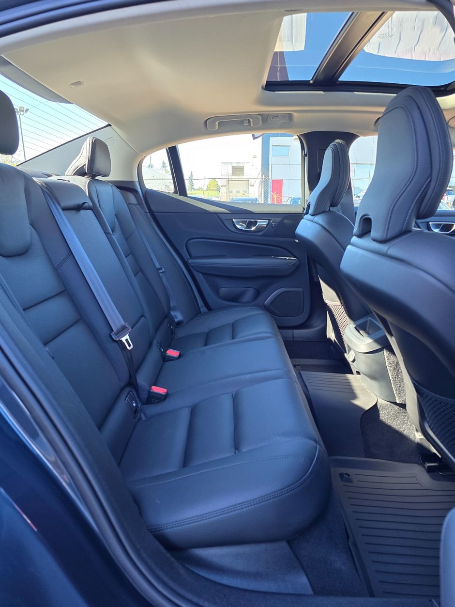 2024 Volvo S60 PLUS DARK THEME-16