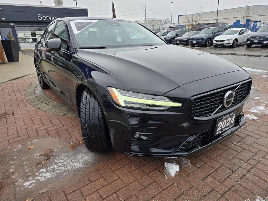 2024 Volvo S60 PLUS DARK THEME-5