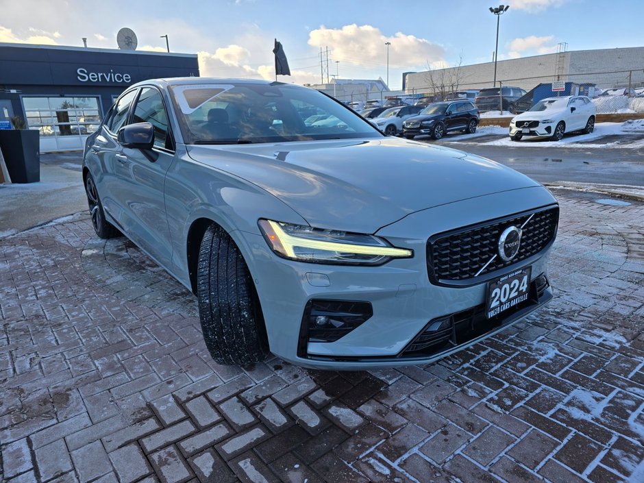 2024 Volvo S60 PLUS DARK THEME-5