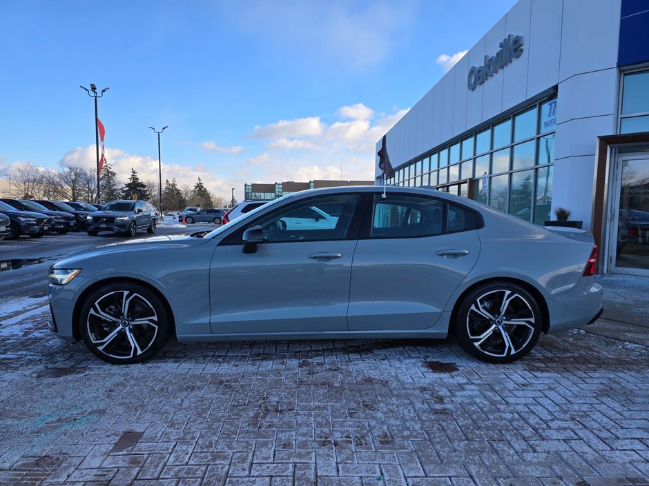 2024 Volvo S60 PLUS DARK THEME-9