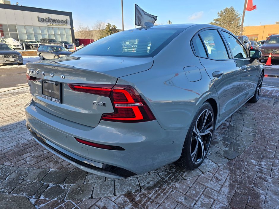 2024 Volvo S60 PLUS DARK THEME-14