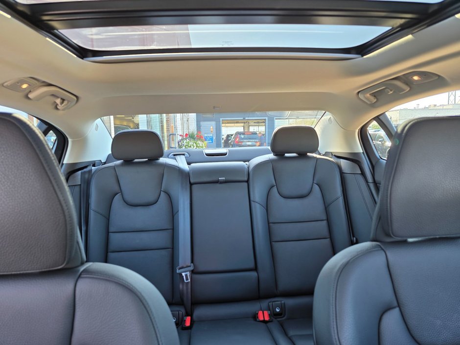 2024 Volvo S60 PLUS DARK THEME-6