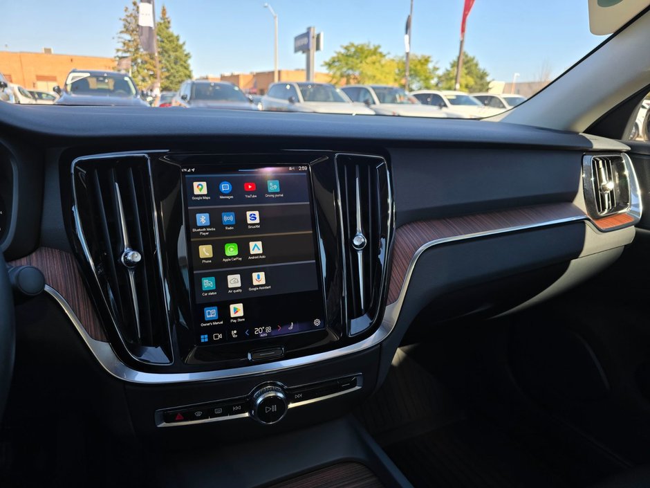 2024 Volvo S60 PLUS DARK THEME-26