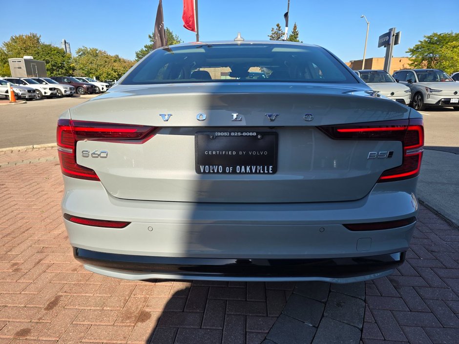 2024 Volvo S60 PLUS DARK THEME-13