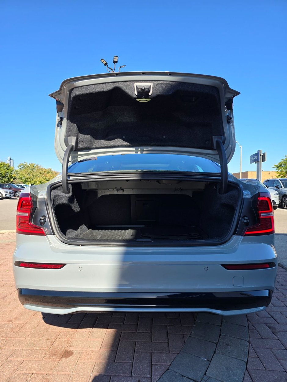 2024 Volvo S60 PLUS DARK THEME-15