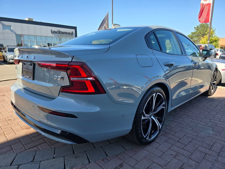 2024 Volvo S60 PLUS DARK THEME-14