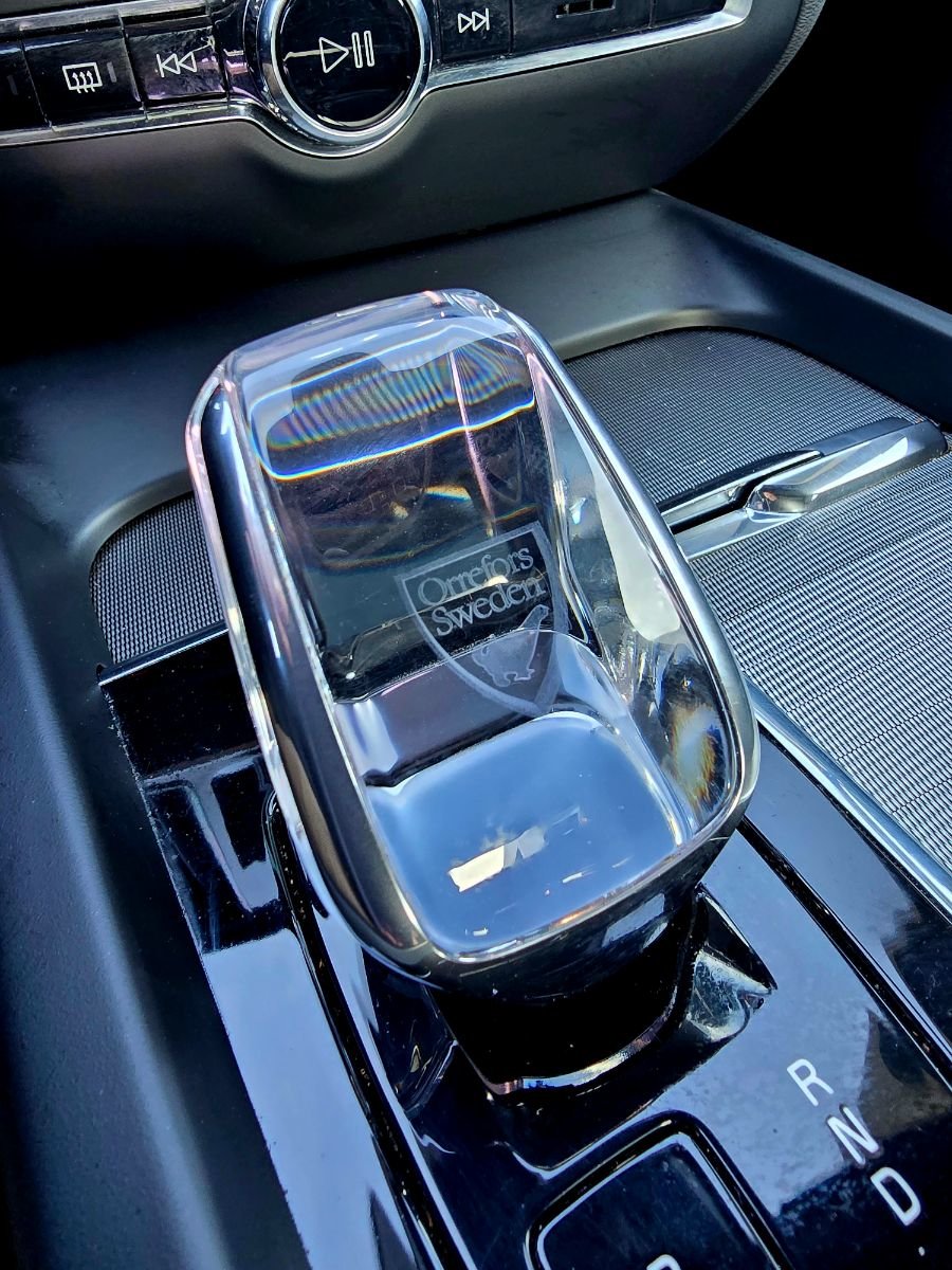 2024 Volvo S60 PLUS BLACK EDITION-12