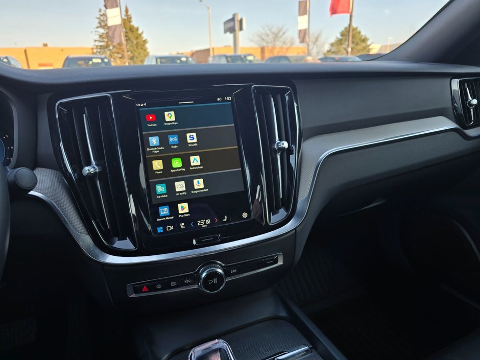 2024 Volvo S60 PLUS BLACK EDITION-27