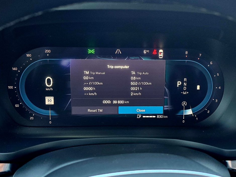 2024 Volvo S60 PLUS BLACK EDITION-1