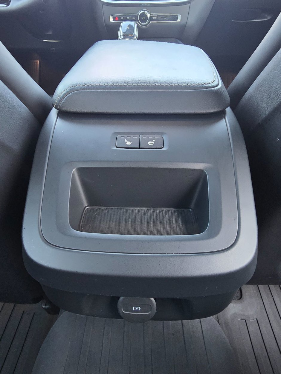 2024 Volvo S60 PLUS BLACK EDITION-19