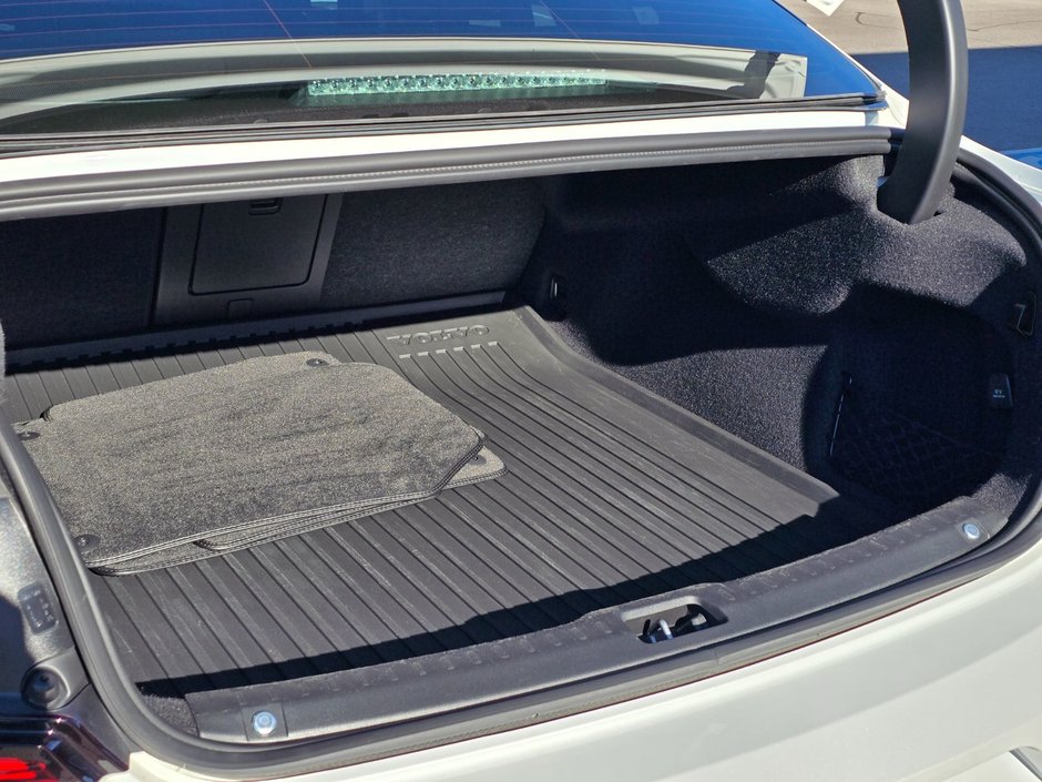 2022 Volvo S90 INSCRIPTION-16