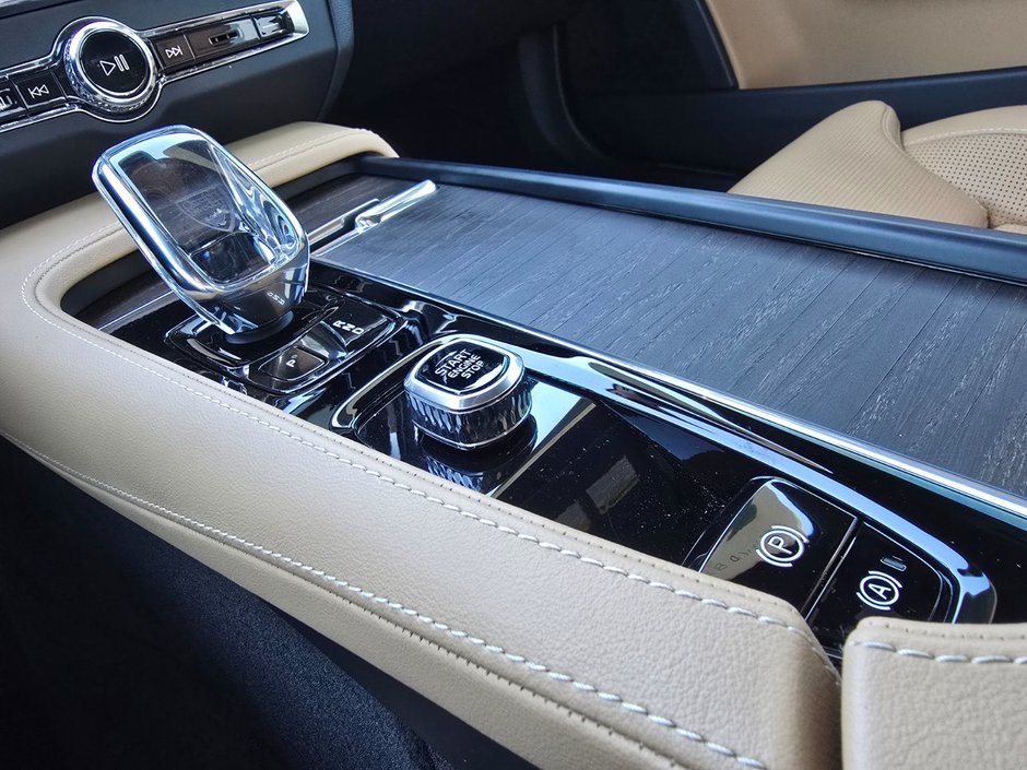 2022 Volvo S90 INSCRIPTION-29