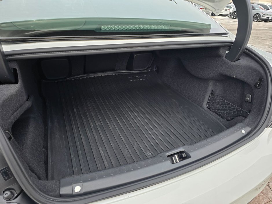 2022 Volvo S90 INSCRIPTION-16