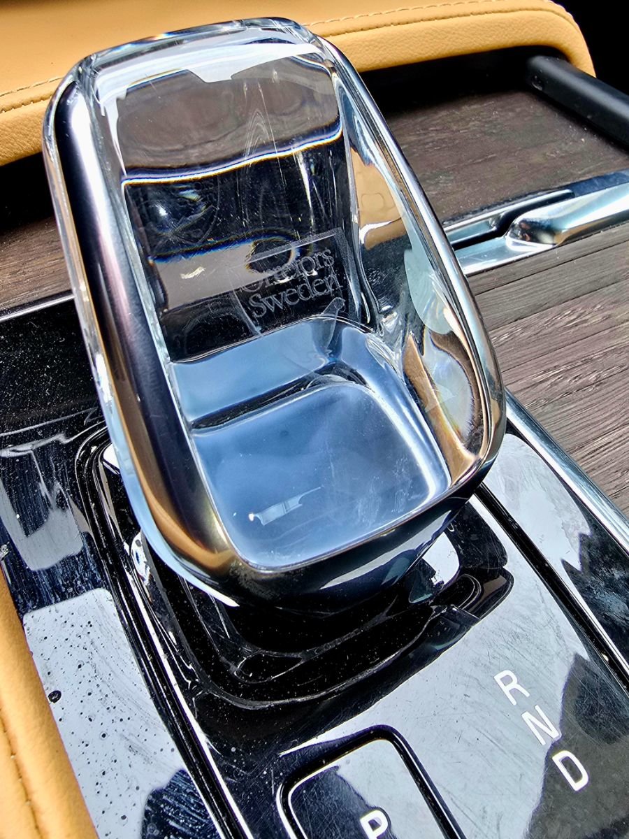 2022 Volvo S90 INSCRIPTION-32