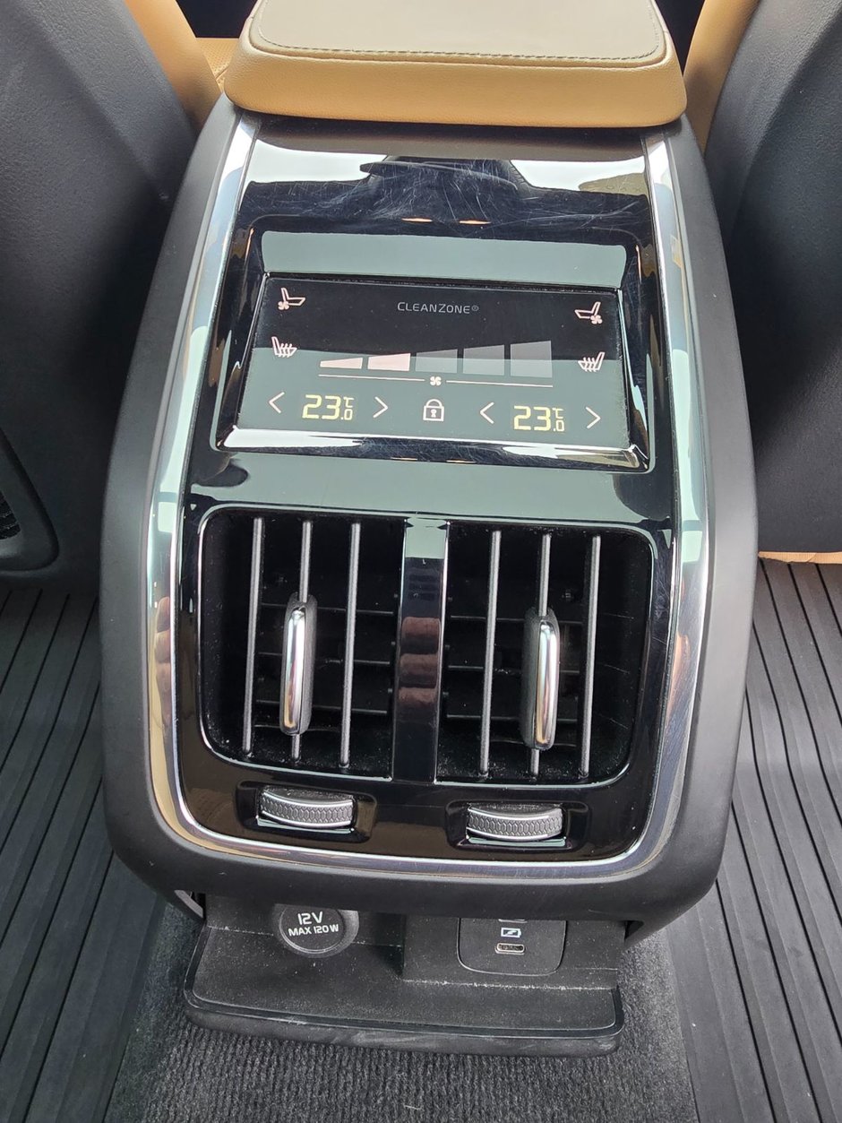 2022 Volvo S90 INSCRIPTION-21