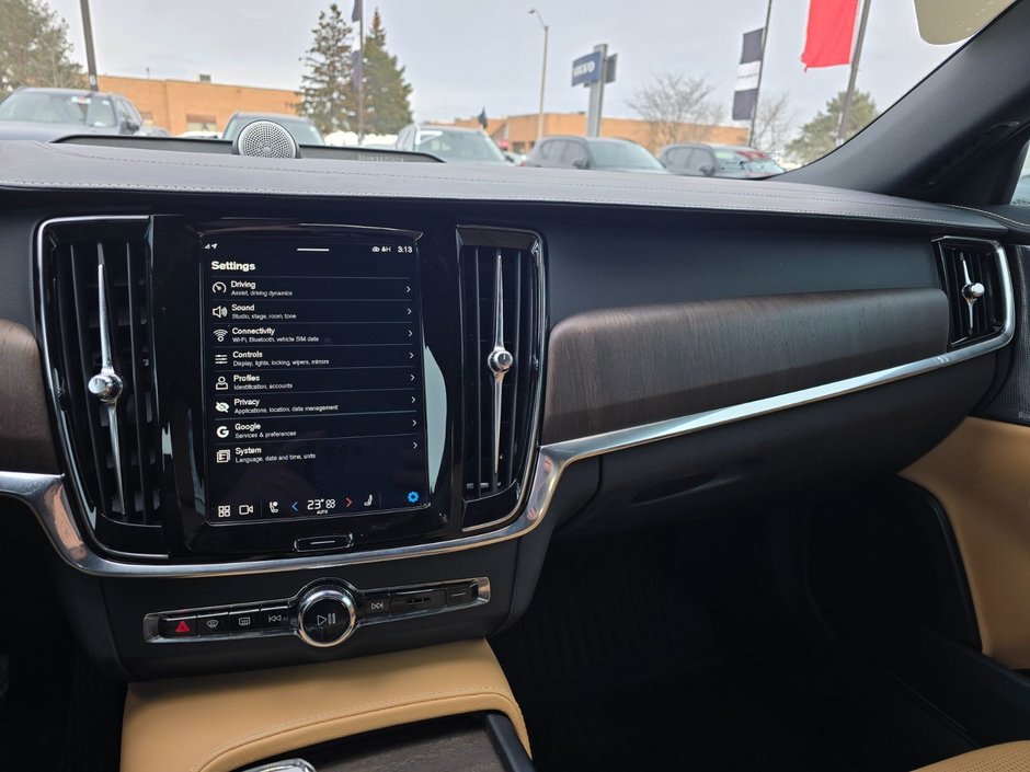 2022 Volvo S90 INSCRIPTION-30