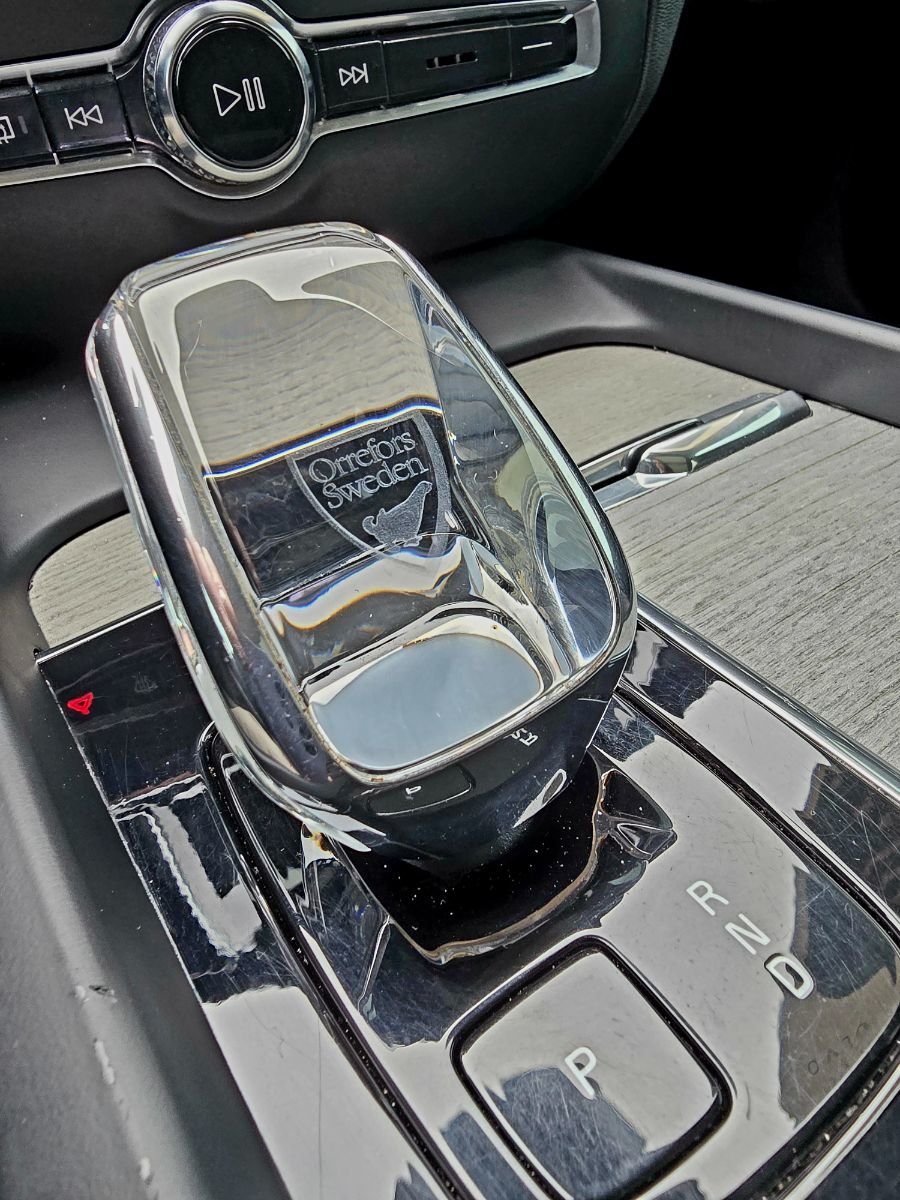 2023 Volvo V60 CROSS COUNTRY ULTIMATE-30