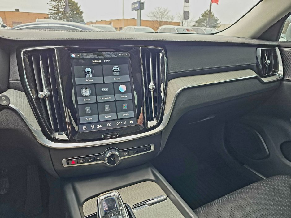 2023 Volvo V60 CROSS COUNTRY ULTIMATE-28