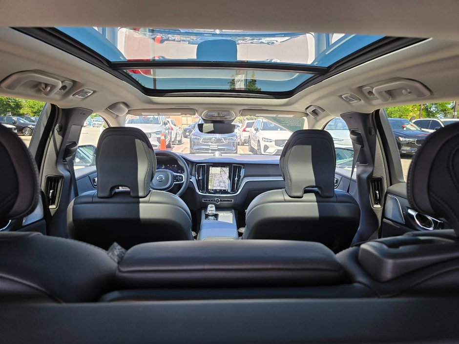 2025 Volvo V60 Cross Country ULTRA-6