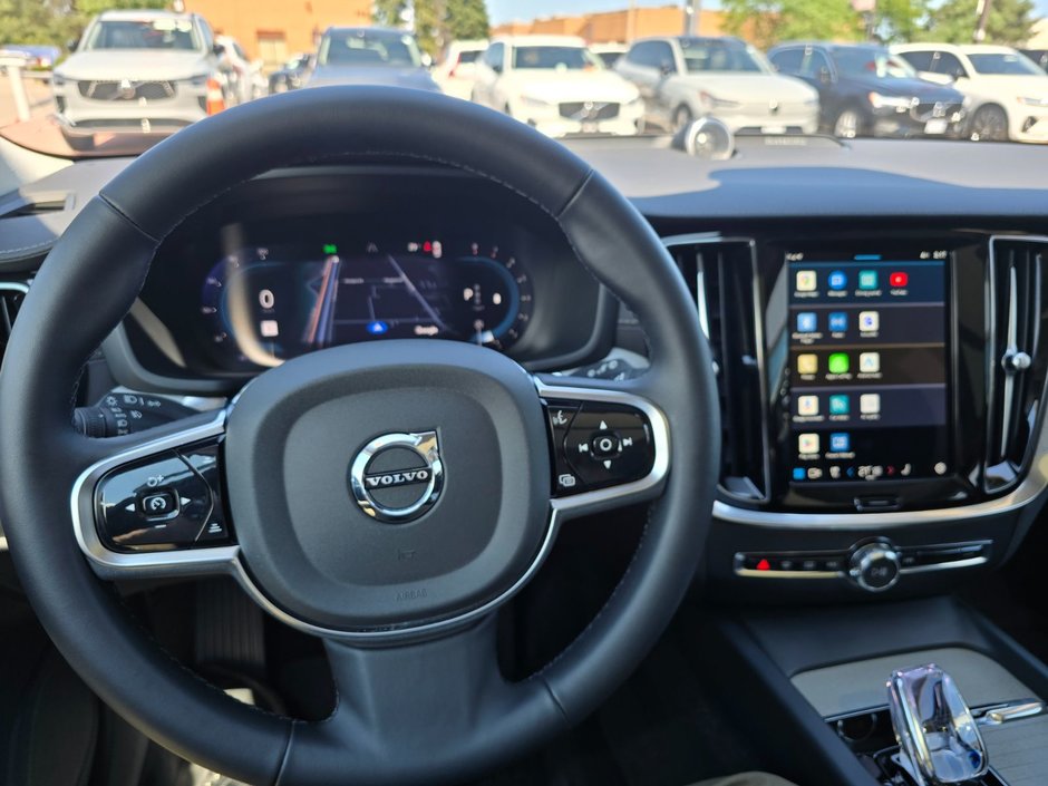 2025 Volvo V60 Cross Country ULTRA-27