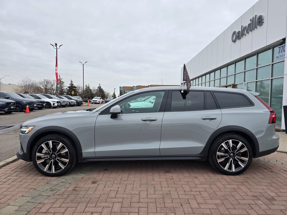 2025 Volvo V60 CROSS COUNTRY PLUS-9