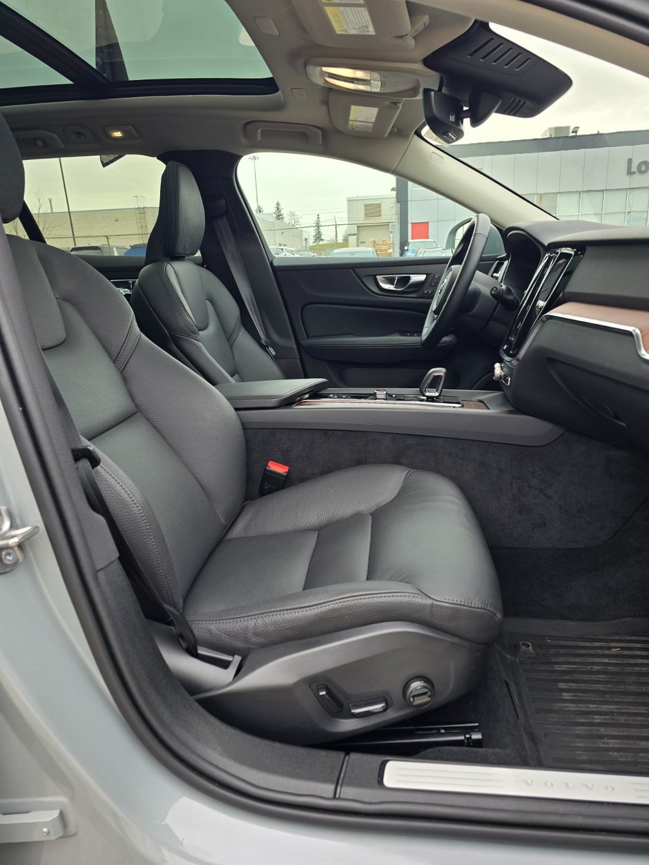 2025 Volvo V60 CROSS COUNTRY PLUS-24