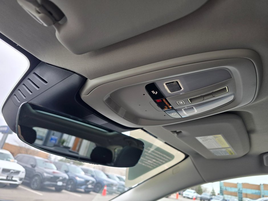 2025 Volvo V60 CROSS COUNTRY PLUS-26