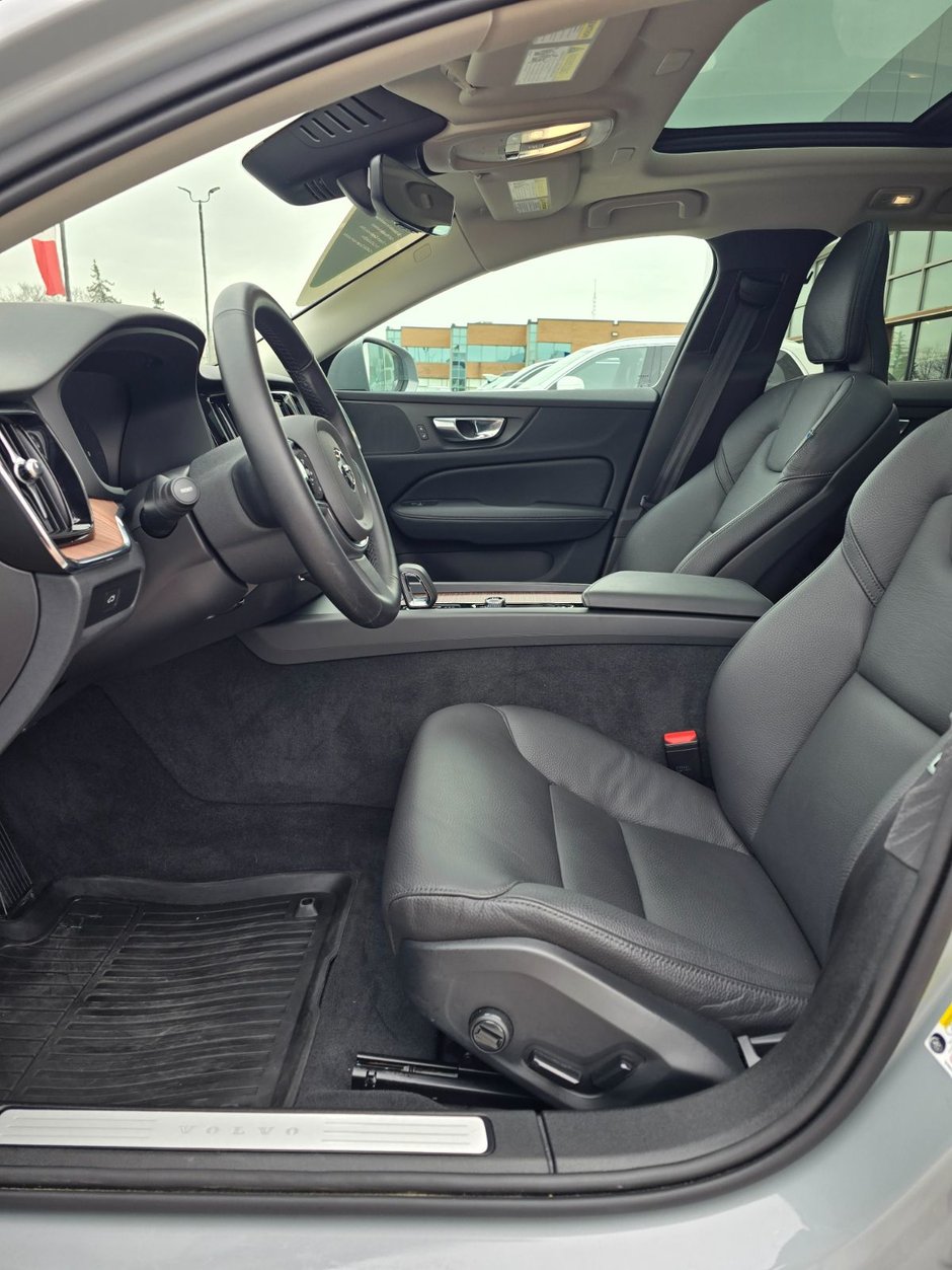 2025 Volvo V60 CROSS COUNTRY PLUS-25