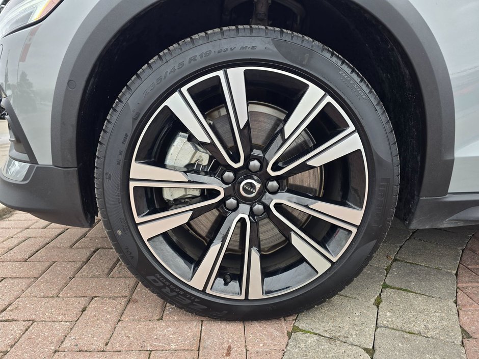 2025 Volvo V60 CROSS COUNTRY PLUS-7