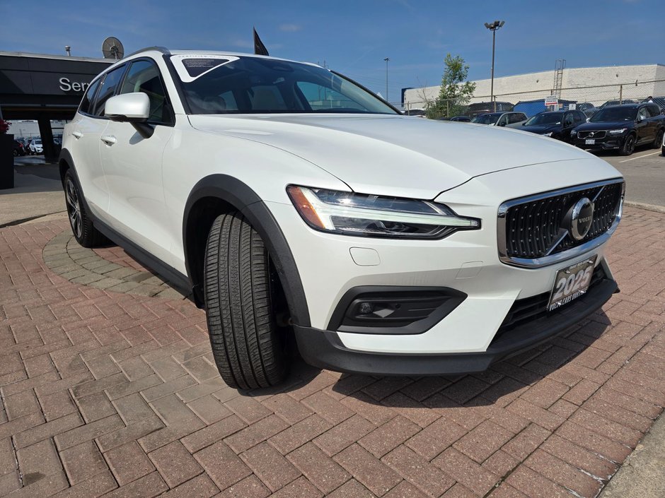 2025 Volvo V60 CROSS COUNTRY PLUS-5
