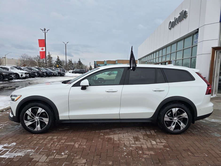 2025 Volvo V60 CROSS COUNTRY PLUS-9