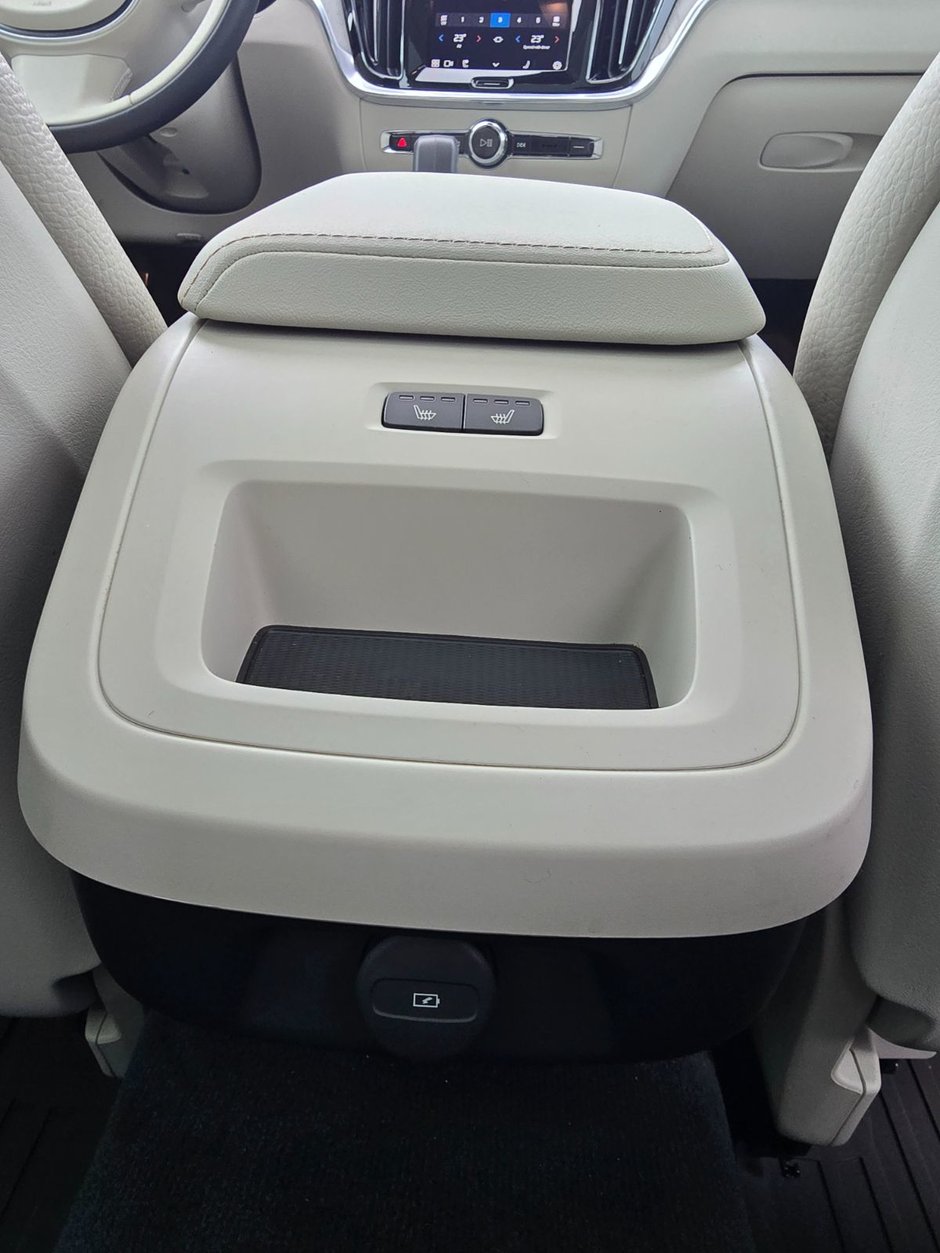 2025 Volvo V60 CROSS COUNTRY PLUS-19