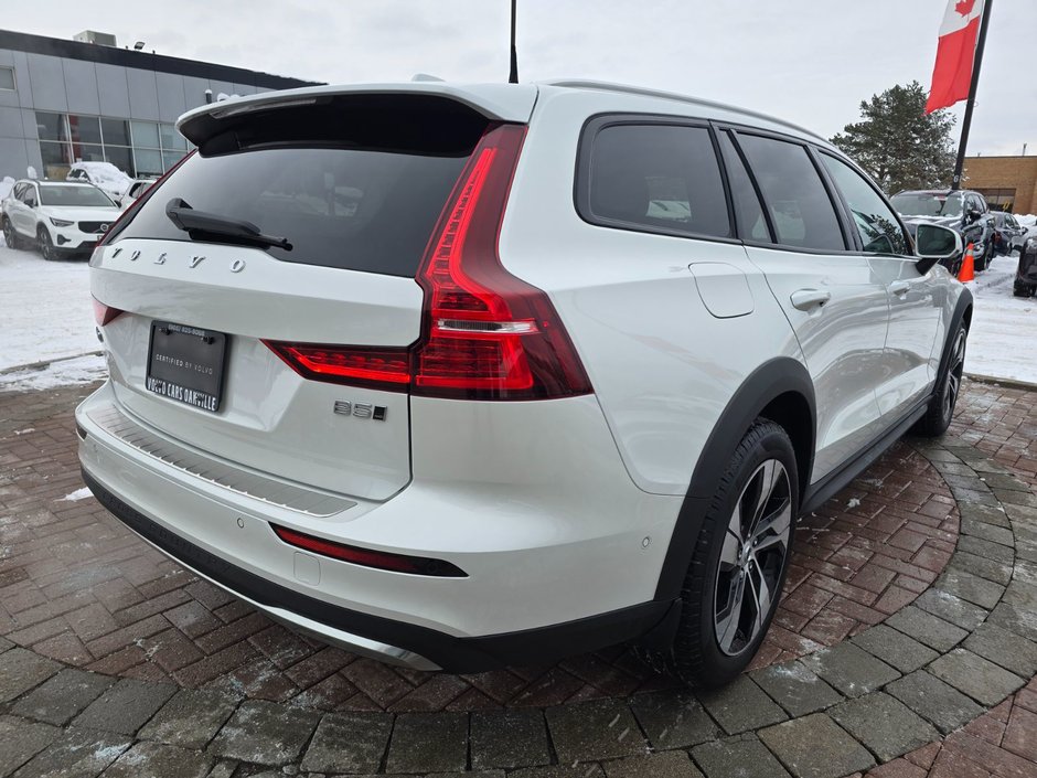 2025 Volvo V60 CROSS COUNTRY PLUS-14