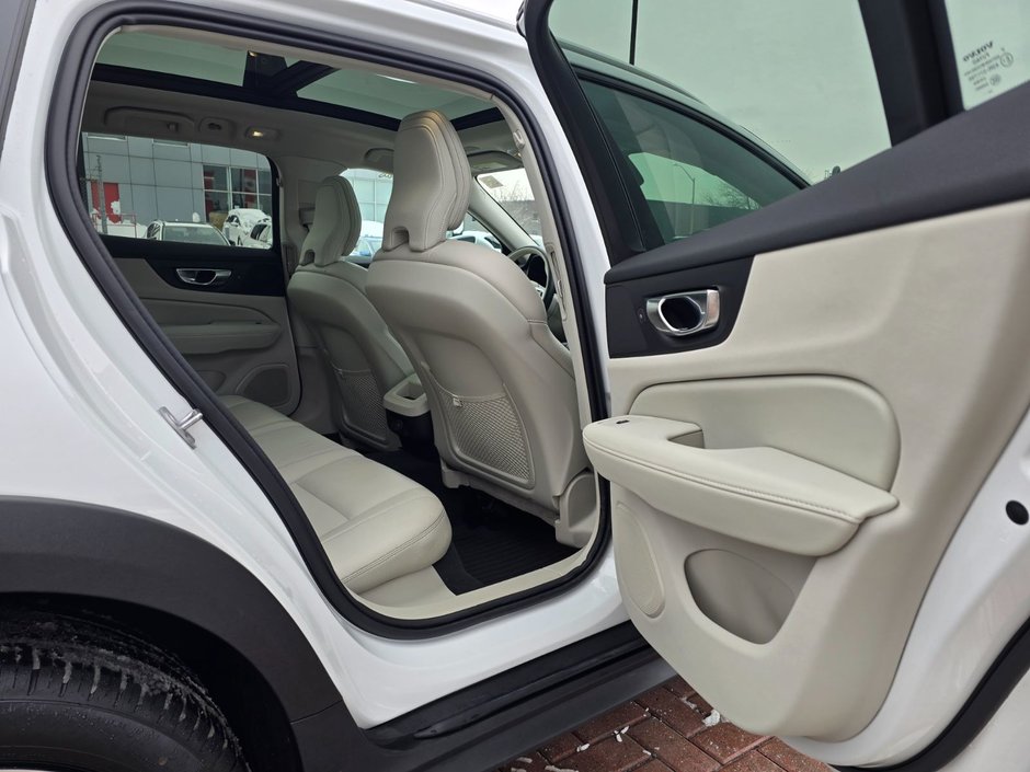 2025 Volvo V60 CROSS COUNTRY PLUS-17