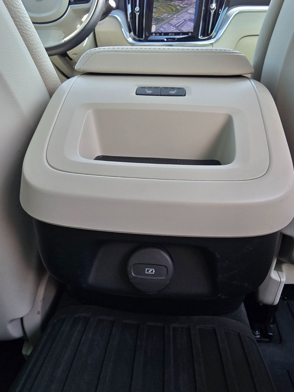 2025 Volvo V60 CROSS COUNTRY PLUS-20